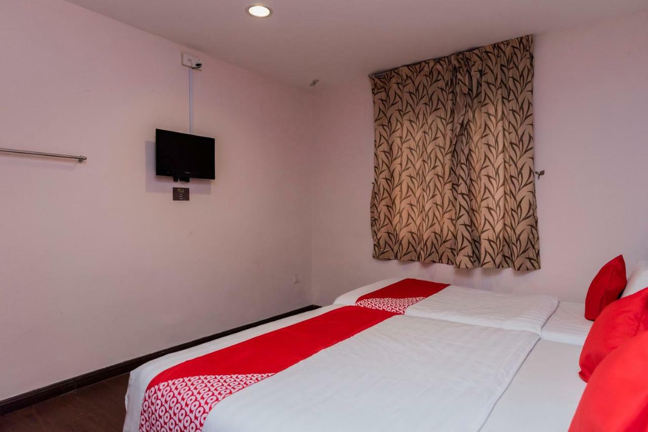 Oyo 44026 98 Hotel Johor Bahru Zewnętrze zdjęcie